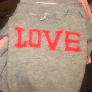 Long sleeve knit top